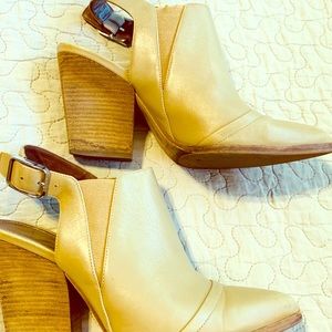 Donald J Pliner Women's Vico- Nude 6.5